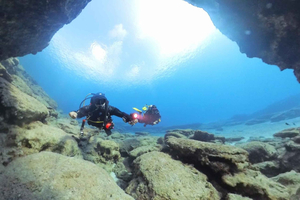 Scuba Diving - Tunnels & Caves - Cape Greco - private guided