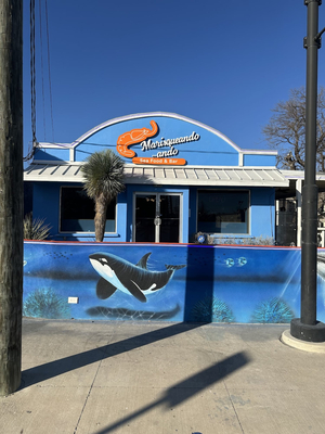 Marisqueando.. ando Seafood and Bar