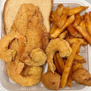 Paradise Seafood-Togo kitchen