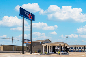Studio 6 Fort Worth, TX -Stockyards East