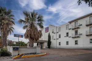 Studio 6 Suites Dallas, TX - Downtown