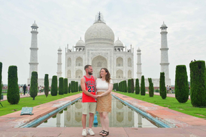 Tour di 2 giorni con pernottamento al Taj Mahal e ad Agra da Delhi