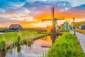 Amsterdam: tour guidato di Zaanse Schans, Marken, Volendam ed Edam