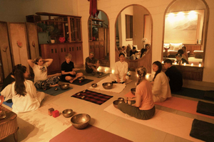Da Nang: sesja reiki i terapii dźwiękiem prowadzona przez kobiety