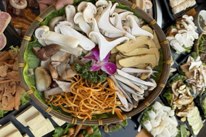 Dali: Bai Ethnic Cooking Class with Xizhou Market