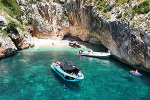 Dhermi: boottocht naar Karaburun, Grama Bay en de geheime blauwe grot