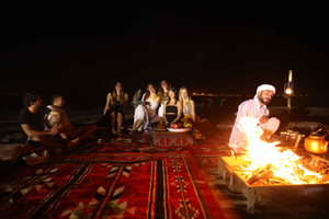 Dubai: Safari notturno, cena, osservazione delle stelle e Al Khayma Camp