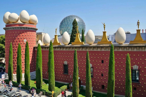 Figueres: Bilet wstępu do Teatru-Muzeum Dalego