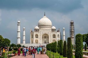 From Delhi - 3-Day Taj Mahal & Varanasi Spiritual Tour