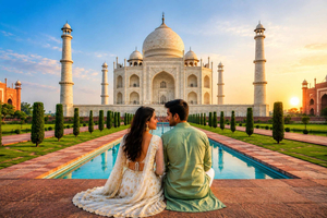From Delhi or Jaipur: Taj Mahal & Agra Fort Private Day Trip