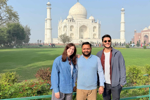 Da tour del Taj Mahal all'alba con guida privata