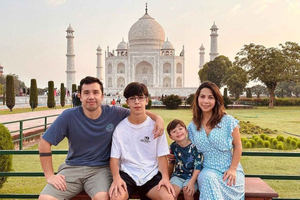 Da Tour privato di un giorno del Taj Mahal e di Agra con pranzo a 5 stelle