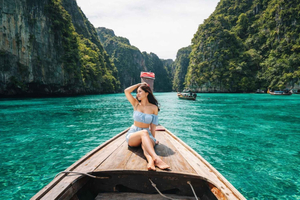Z Phi Phi: półdniowa wycieczka longtailem do Zatoki Maya i snorkeling