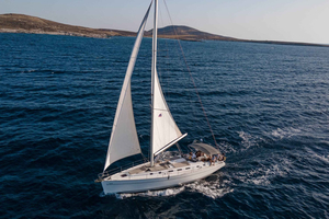 Mykonos: Delos & Rhenia Boat Cruise with Lunch & Transfer