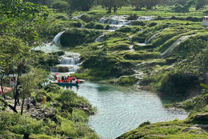 Salalah: tour di un'intera giornata a Wadi Derbat, Jabal Samhan e alla dolina