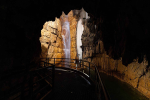 San Demetrio: Stiffe Caves Guided Tour with Entry Ticket