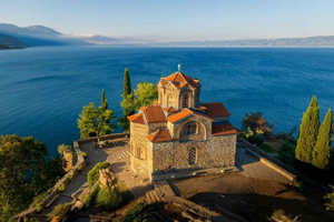 Tirana/Durres: Ohridsøen og den UNESCO-certificerede gamle bydel i Nordmakedonien