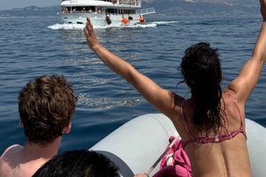 Vlora: Sazanin saari, Devils Canyon ja venekierros Haxhi Alin luolaan