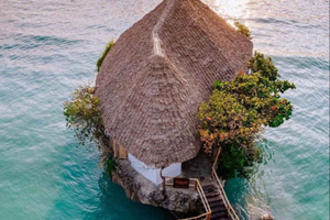 Zanzibar: Jozani-metsä, Salaam-luola ja The Rock -ravintola