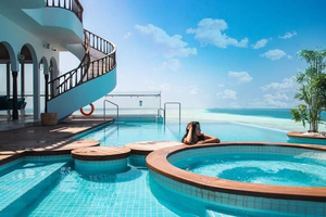 Club Maritim Inn And Suite