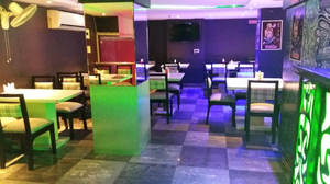 King Bar & Restaurant