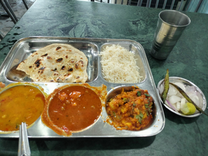 Lal Hotel