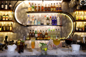 Moye Saket Bar