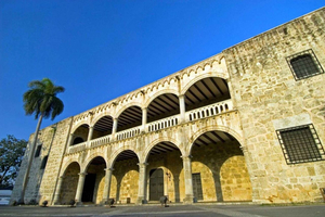 Zona Colonial: Tour Histórico con visita al Faro a Colón y Parque Tres Ojos