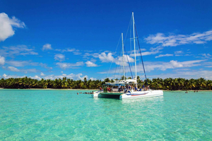 Private: Luxury Saona Island Speedboat Trip with Open Bar