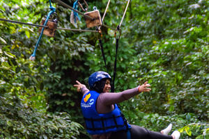 Puerto Plata: Damajagua Waterfalls and Zip Line Tour