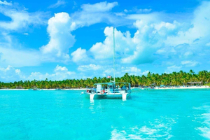 Punta Cana: Isla Saona Day Trip with Lunch & Catamaran