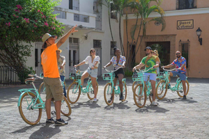 Santo Domingo: City Highlights Guided Bike Tour