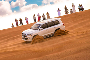 Dubaj: safari na pustyni z kolacją z grilla i jazdą na quadach