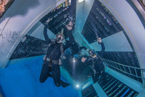 Dubai: Guidet dykkedykk for sertifiserte dykkere ved Deep Dive