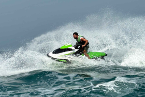 Dubai: Jetski Tour to Dubai Eye, JBR, Palm & Burj Al Arab