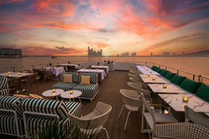 Dubai’s Best Dinner Cruise: Michelin Chef Menu & Live Show