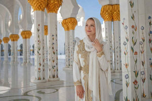 From Dubai - Abu Dhabi Small-Group Day-Tour with Lunch