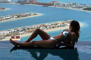 Hosted Skyline Pool Experience & Palm Observatory