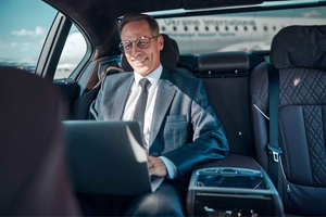 Auto privata di lusso con autista - Trasferimento Elite