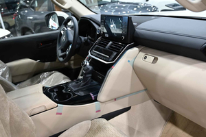Private Transfer from DXB Airport to Hotel