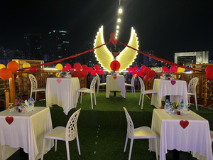 Dustaku Floating Restaurant (Dhow Cruise)