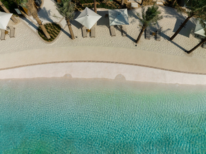 Float Beach Lounge