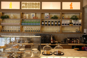 Friends Avenue Cafe Creek Beach