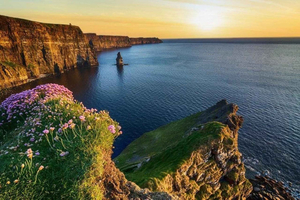 Acantilados de Moher y Atlantic Way: tour privado de lujo personalizado