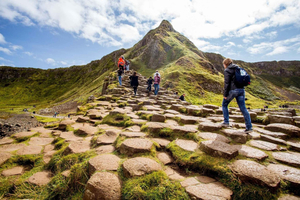 Dublin: Belfast (Titanic oder Taxi), Dunluce & Causeway-Ausflug
