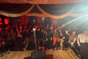 Dublin: In Stitches Comedy. O melhor clube de comédia em Temple Bar