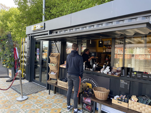 DASH- Container Cafe