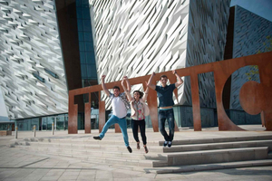 Giant's Causeway, Dark Hedges & Titanic Guided Tour