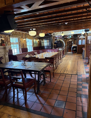 Hole in the Wall, Europe’s Longest Pub