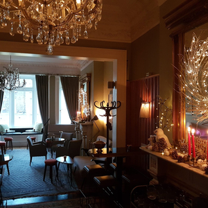 Sitting Room at Delahunt